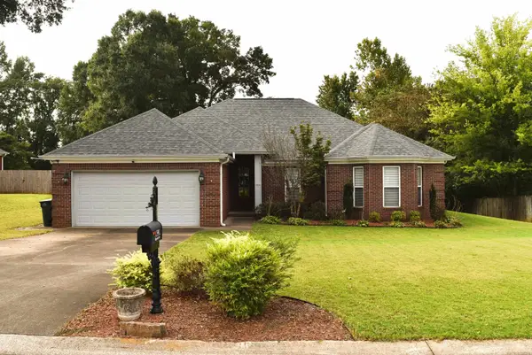 309 Kingston Dr, Florence, AL 35633