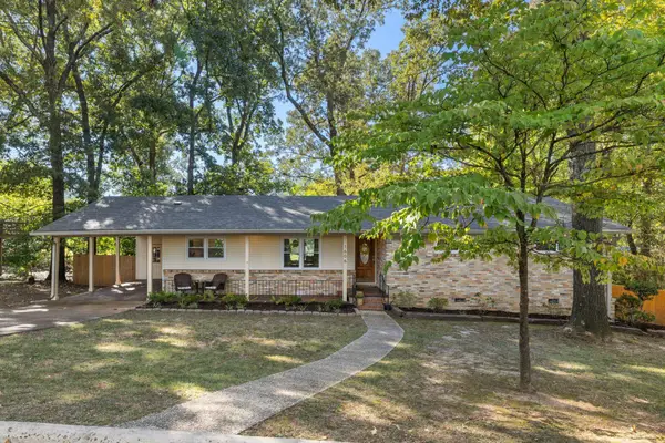 1606 Lamar St, Florence, AL 35630
