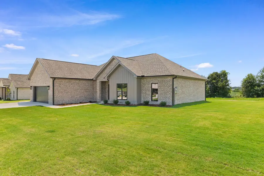240 Spry Way, Killen, AL 35645 - #2