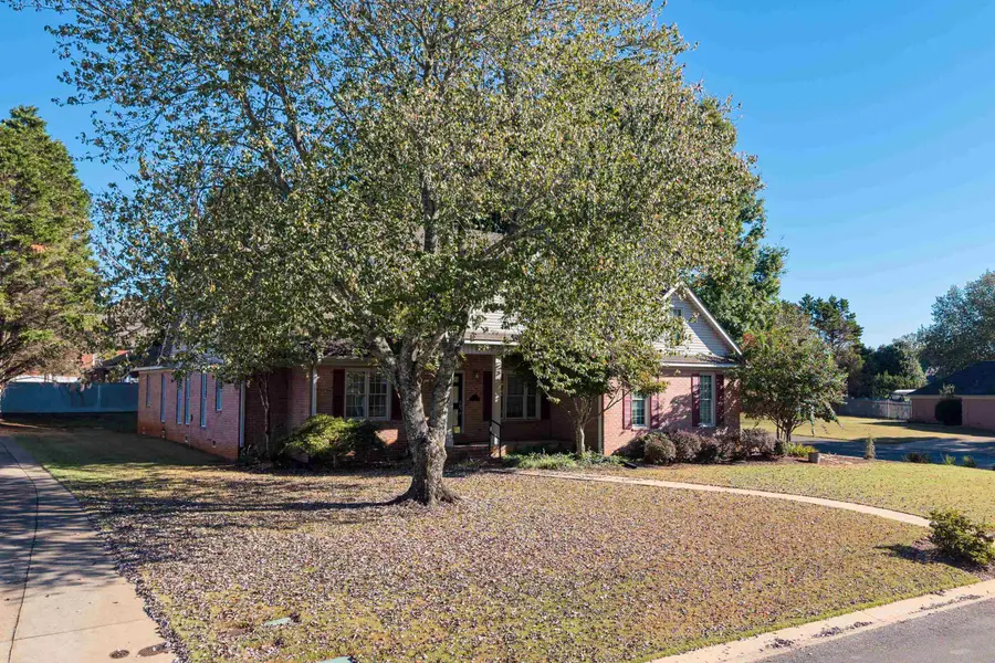 326 Reddoch Rd, Florence, AL 35633 - #3