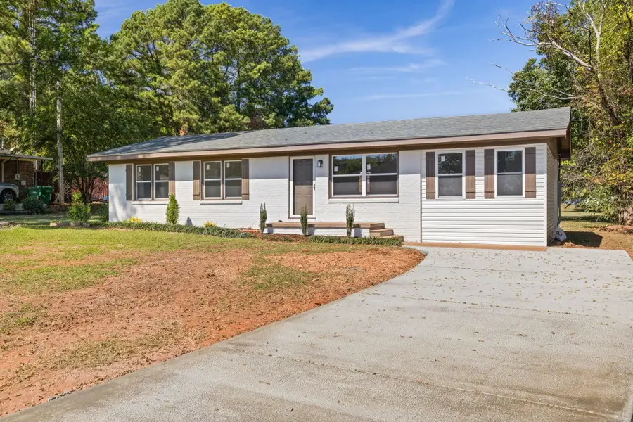 1307 Richton Ave, Tuscumbia, AL 35674 - #3