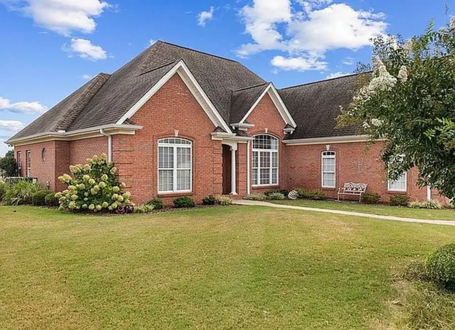 109 Blackberry Trl, Florence, AL 35630 - #2