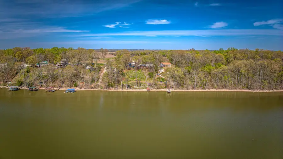 115 Sunset Beach Rd, Florence, AL 35633 - #3
