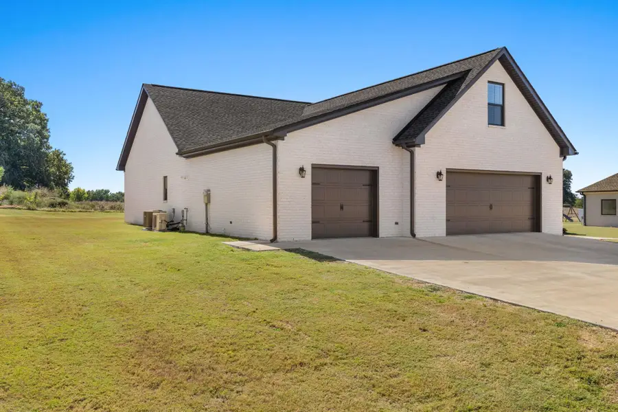 200 Spry Way, Killen, AL 35645 - #3