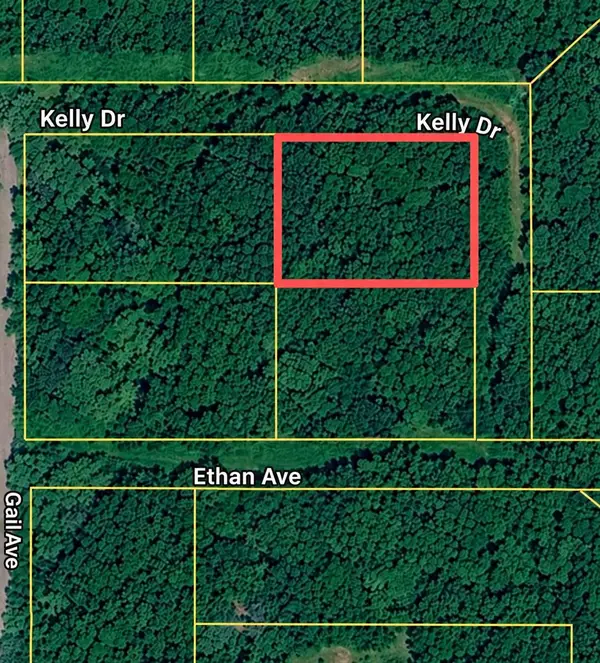 Robin St, Russellville, AL 35653