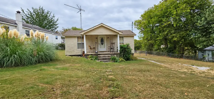 114 S Eclipse St, Florence, AL 35630 - #2