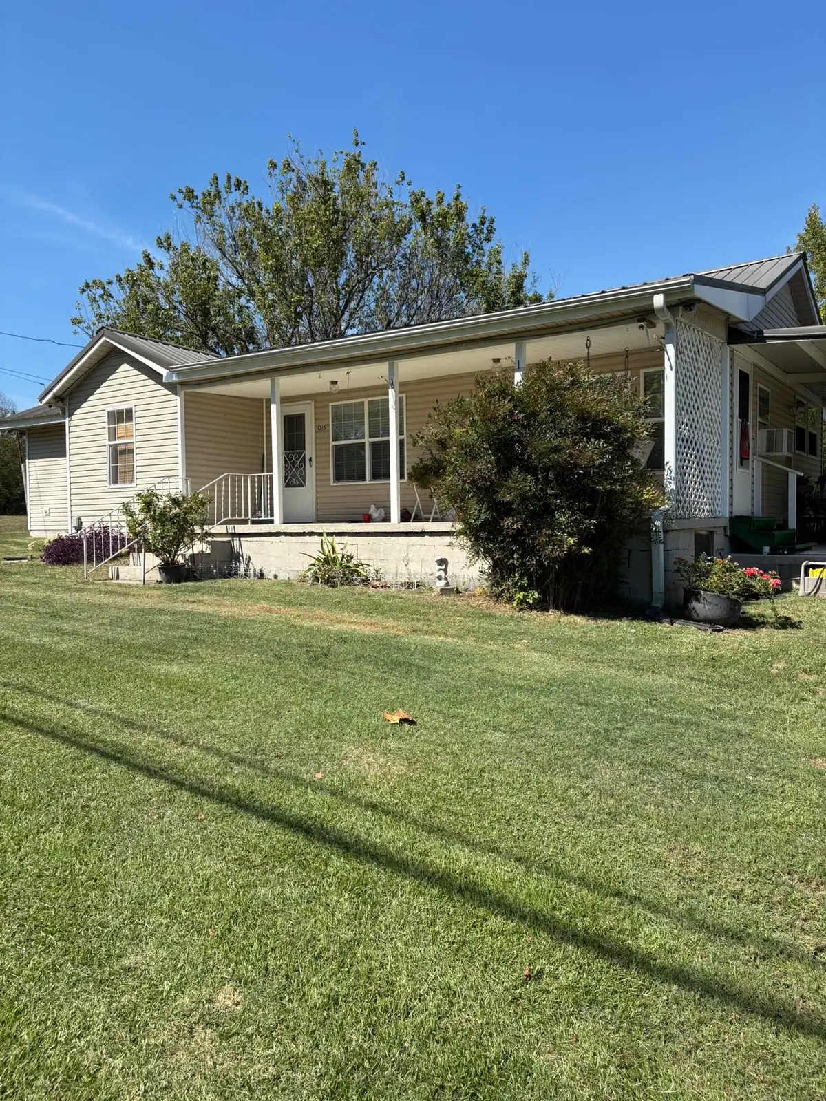 1315 Pike Ave, Phil Campbell, AL 35581 - #1