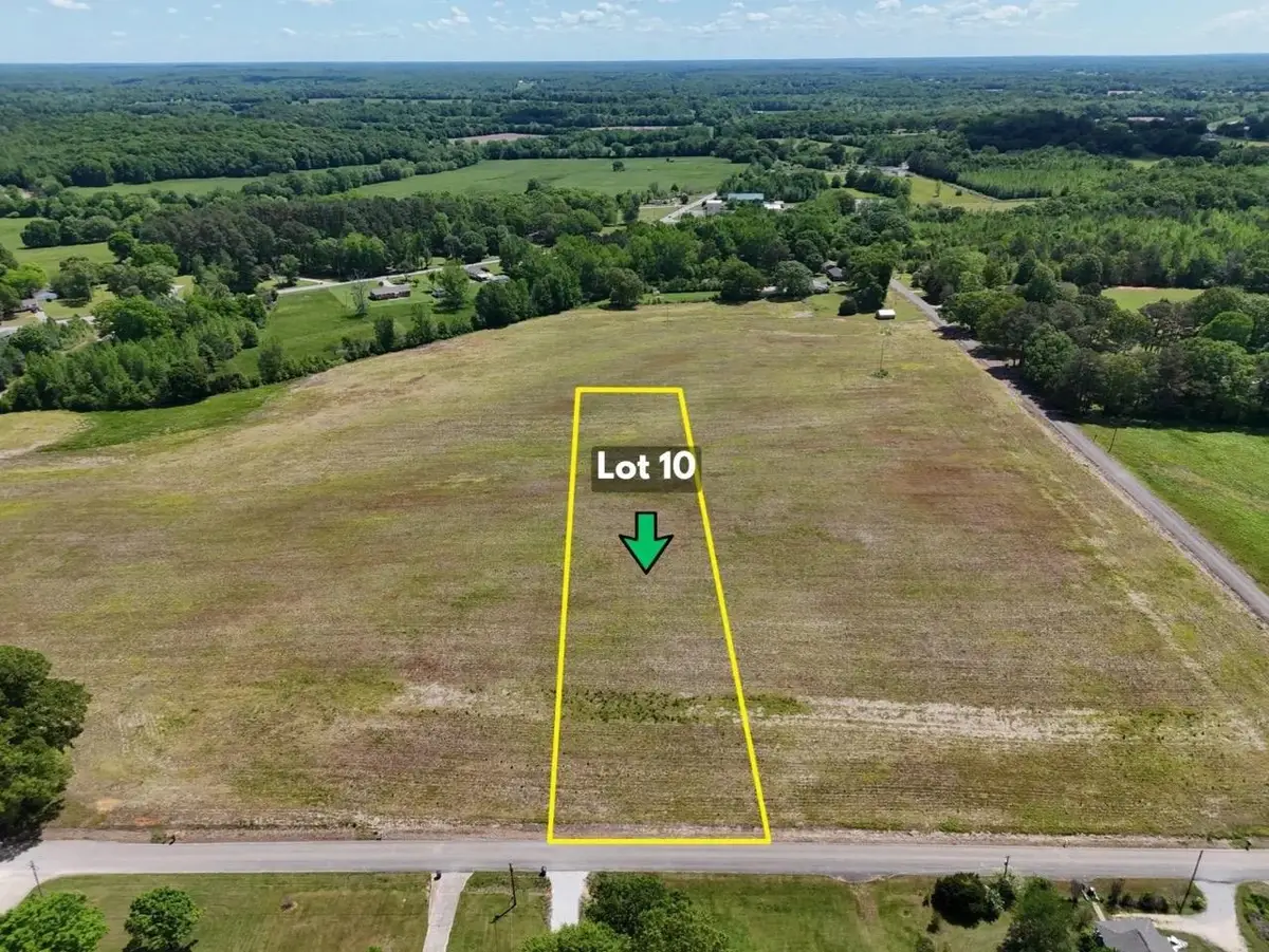 592 Co Rd 263, Cloverdale, AL 35617 - #1