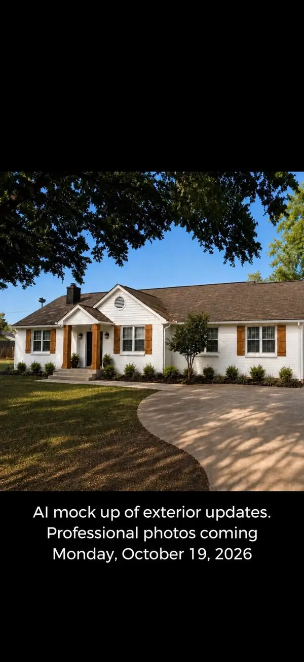 1531 Woodmont Dr, Tuscumbia, AL 35674