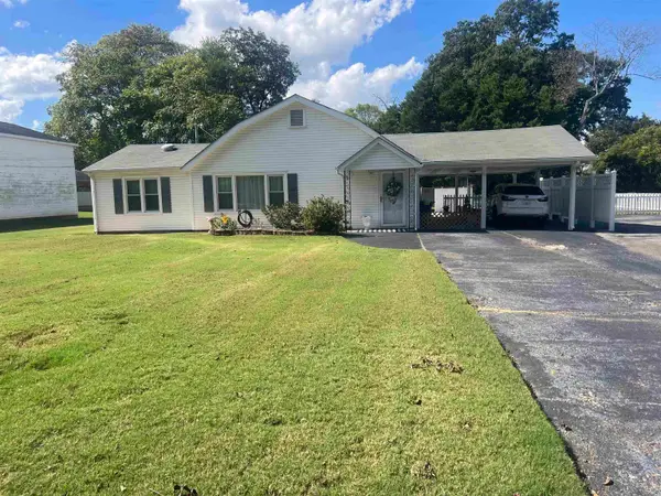 407 N High St, Tuscumbia, AL 35674