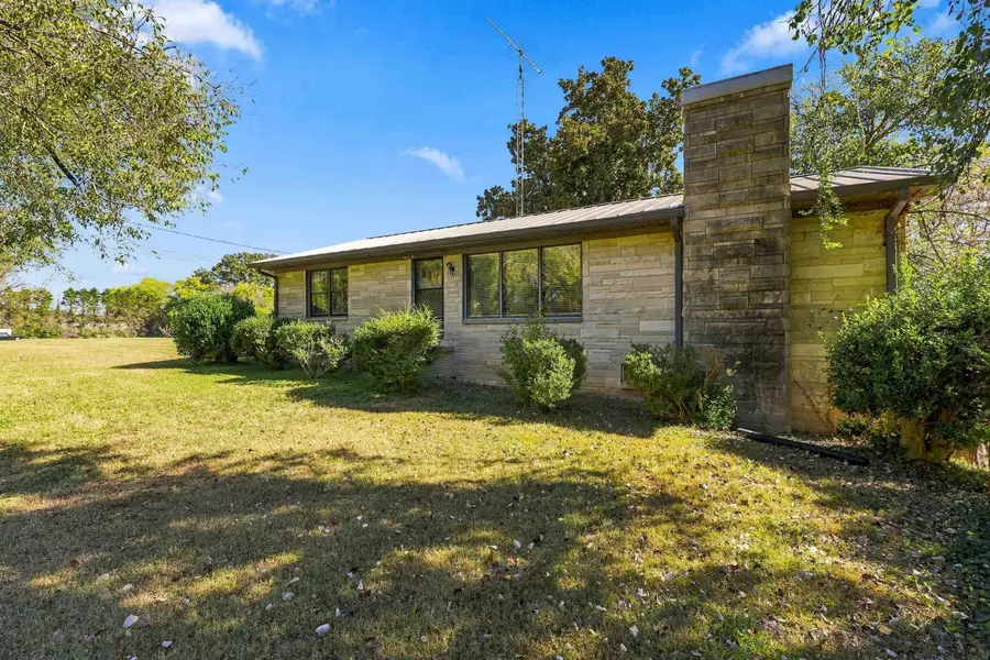 7450 Hawk Pride Mountain Rd, Tuscumbia, AL 35674 - #2