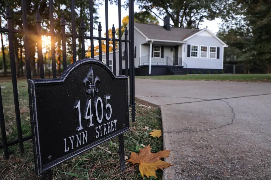 1405 Lynn St, Sheffield, AL 35660 - #3