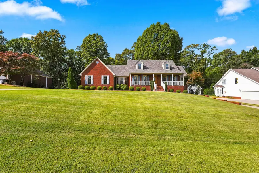 410 Ridgecliff Dr, Florence, AL 35634 - #2