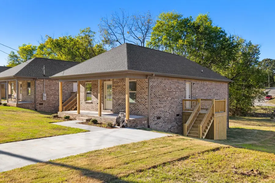 516 W Tennessee St, Florence, AL 35630 - #3