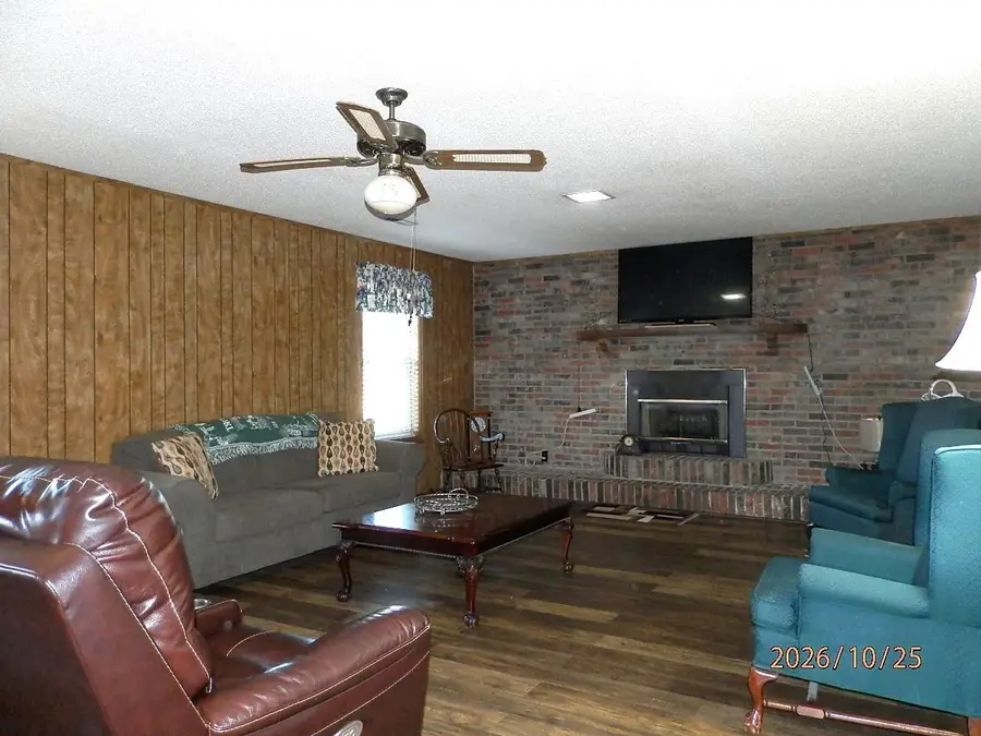 380 Co Rd 396, Killen, AL 35645 - #2