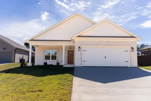 150 Sugar Maple Dr, Florence, AL 35633