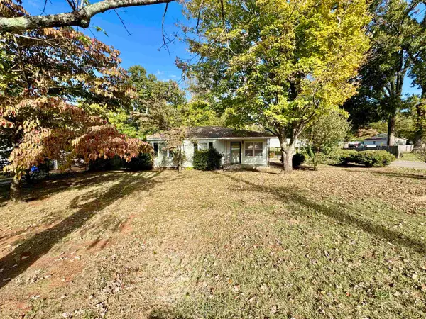504 N Patton St, Florence, AL 35630