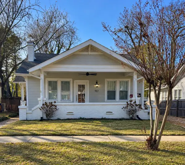 913 Sherrod Ave, Florence, AL 35630