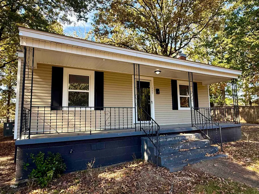 1247 Glenn Ave, Florence, AL 35630 - #2