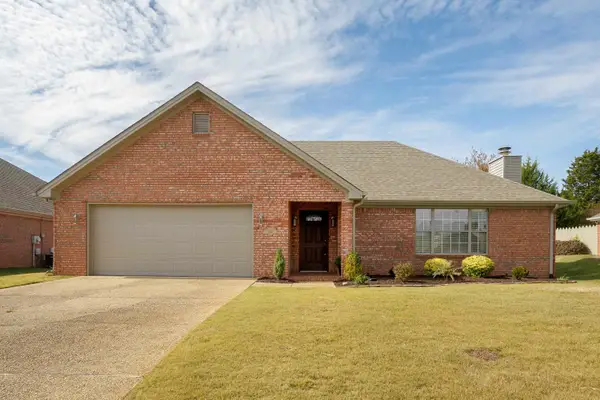 213 Breckenridge Ct, Florence, AL 35630