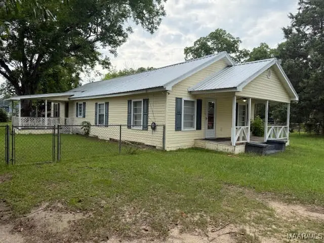 105 N Pleasant Street, Geneva, AL 36340 - Image #2