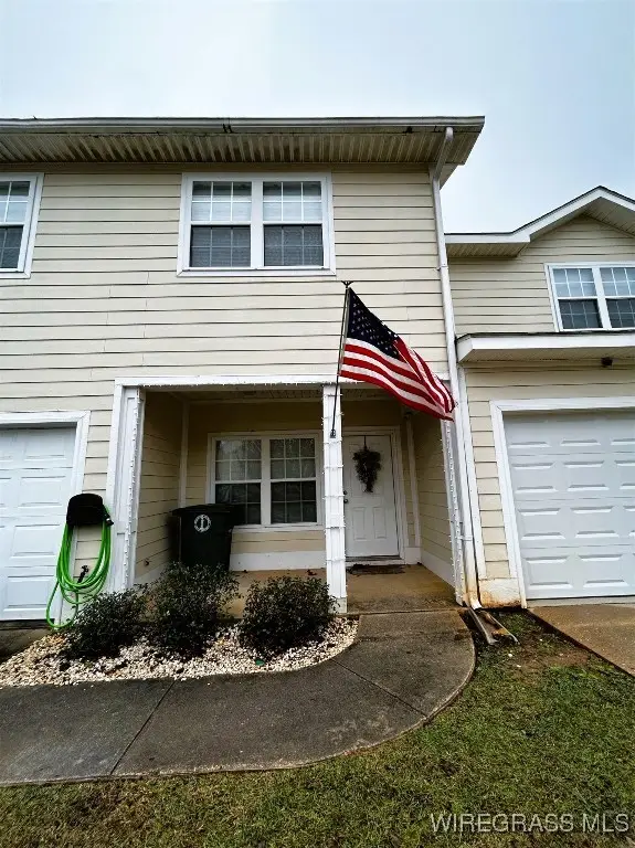 31 Courtyard Way, Enterprise, AL 36330