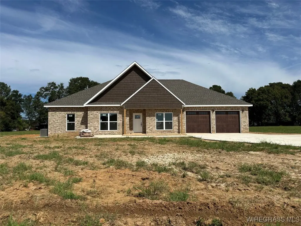 201 Heritage Way, Headland, AL 36345 - Image #1