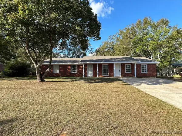 3 Brown Avenue, Daleville, AL 36322