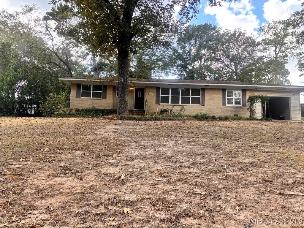 105 Magnolia Circle, Enterprise, AL 36330 - Image #1