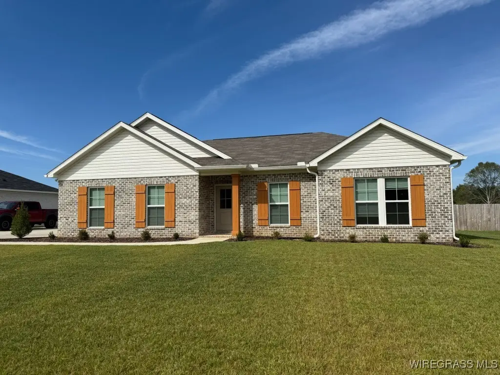 422 Mockingbird Trail, Newton, AL 36352 - Image #1