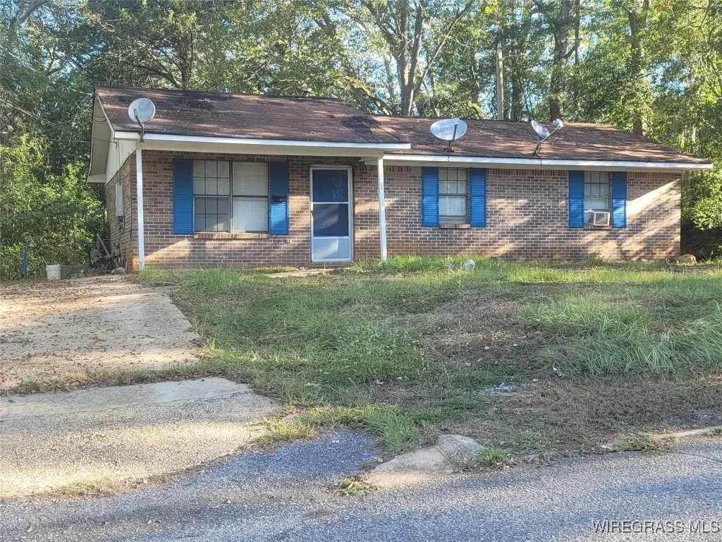 401 Martin Luther King Drive, Evergreen, AL 36401 - Image #1