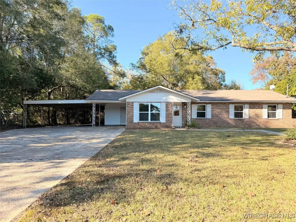 302 Robin Lane, Enterprise, AL 36330 - Image #1