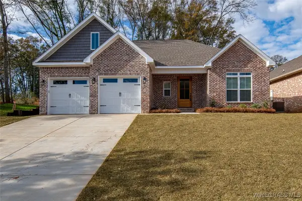 104 Georgetown Avenue, Enterprise, AL 36330