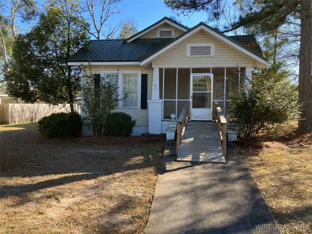 306 E Park Avenue, Opp, AL 36467 - Image #1