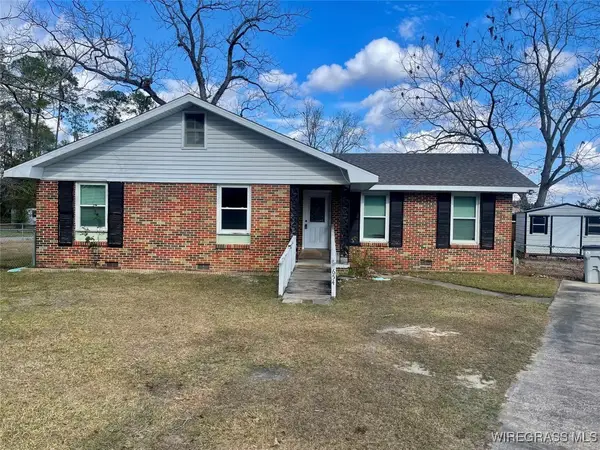 654 Claxton Avenue N, Elba, AL 36323