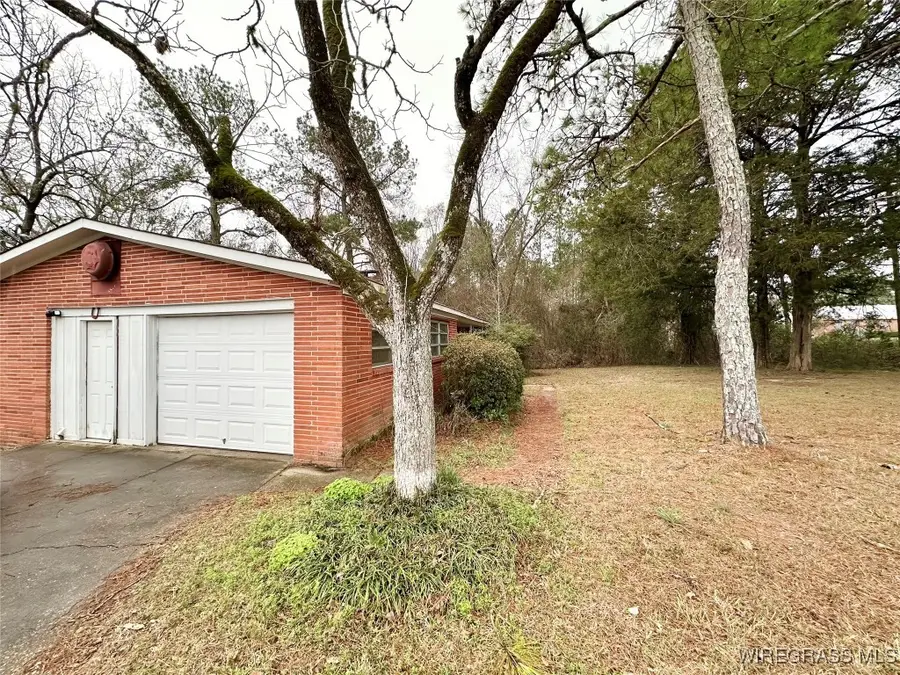 2871 Andrews Avenue, Ozark, AL 36360 - Image #2