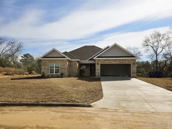 221 Masters Circle, Enterprise, AL 36330