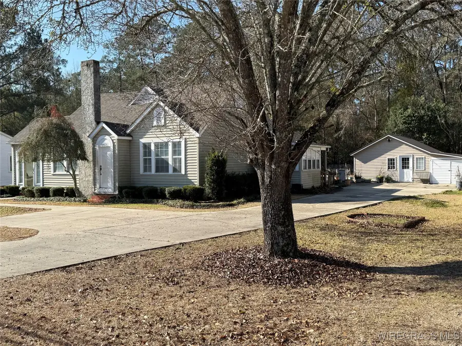 765 Claxton Avenue N, Elba, AL 36323 - #2