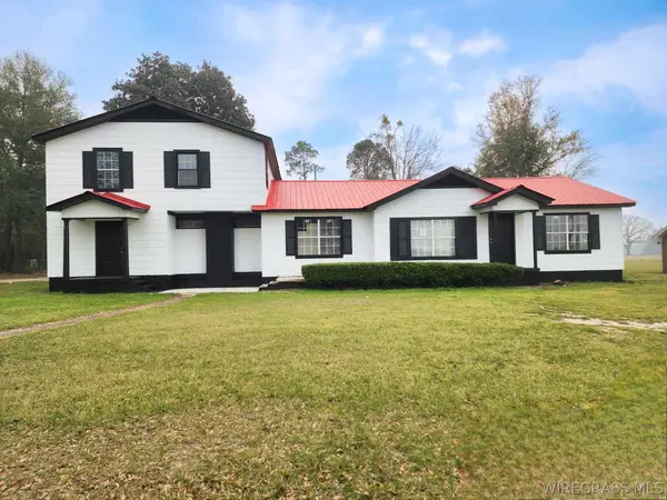 621 W Pullum Street, Samson, AL 36477