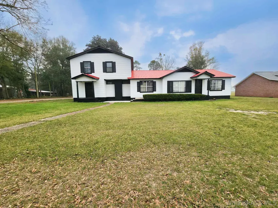 621 W Pullum Street, Samson, AL 36477 - #2