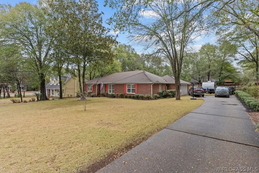 108 Sandy Springs Road, Dothan, AL 36303 - #2