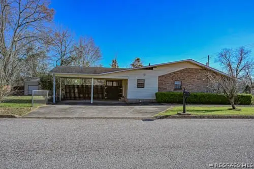 928 E Lee Street, Enterprise, AL 36330 - #3