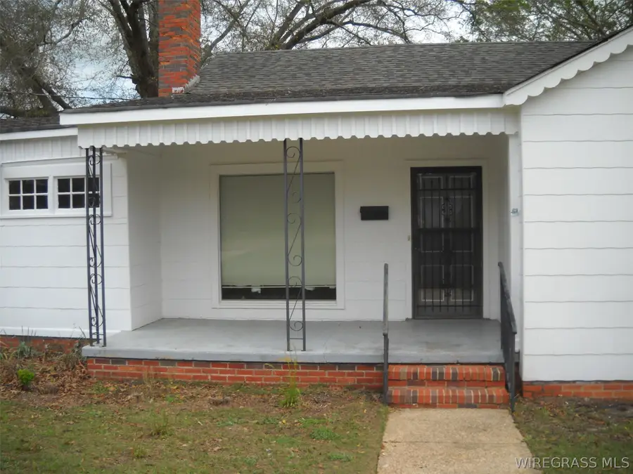 275 White Avenue, Ozark, AL 36360 - #3