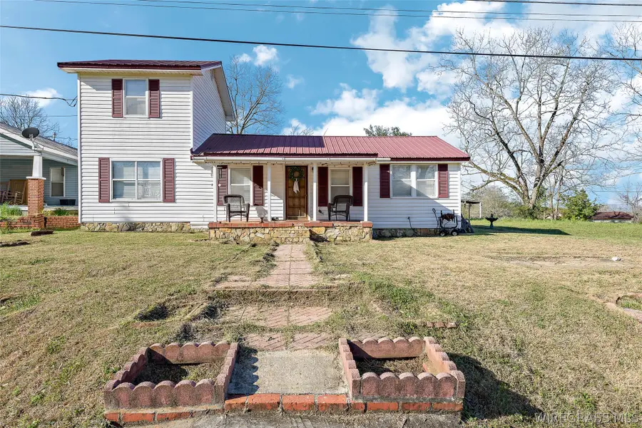 319 Fitzsimmons Street, New Brockton, AL 36351 - #2