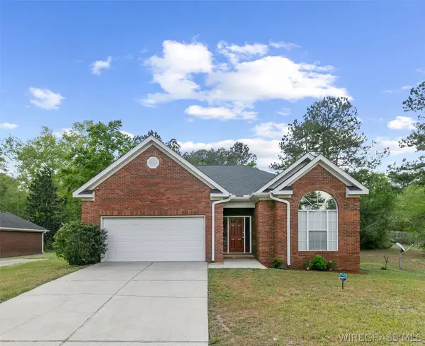 126 Charleston Place, Ozark, AL 36360