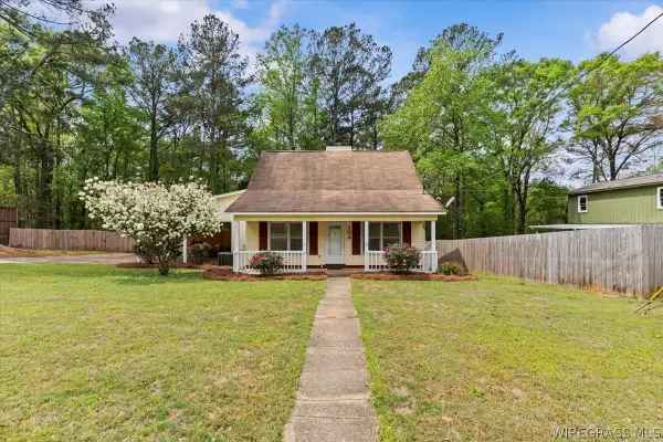 102 Pinewood Drive, Enterprise, AL 36330