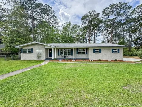 305 N Hillcrest Street, Geneva, AL 36340