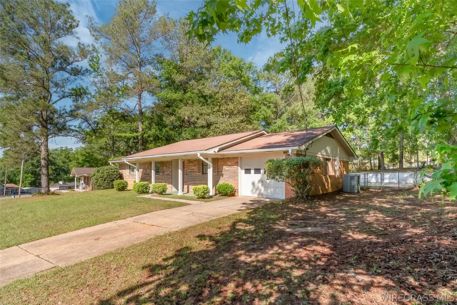 413 Springdale Drive, Enterprise, AL 36330 - #3