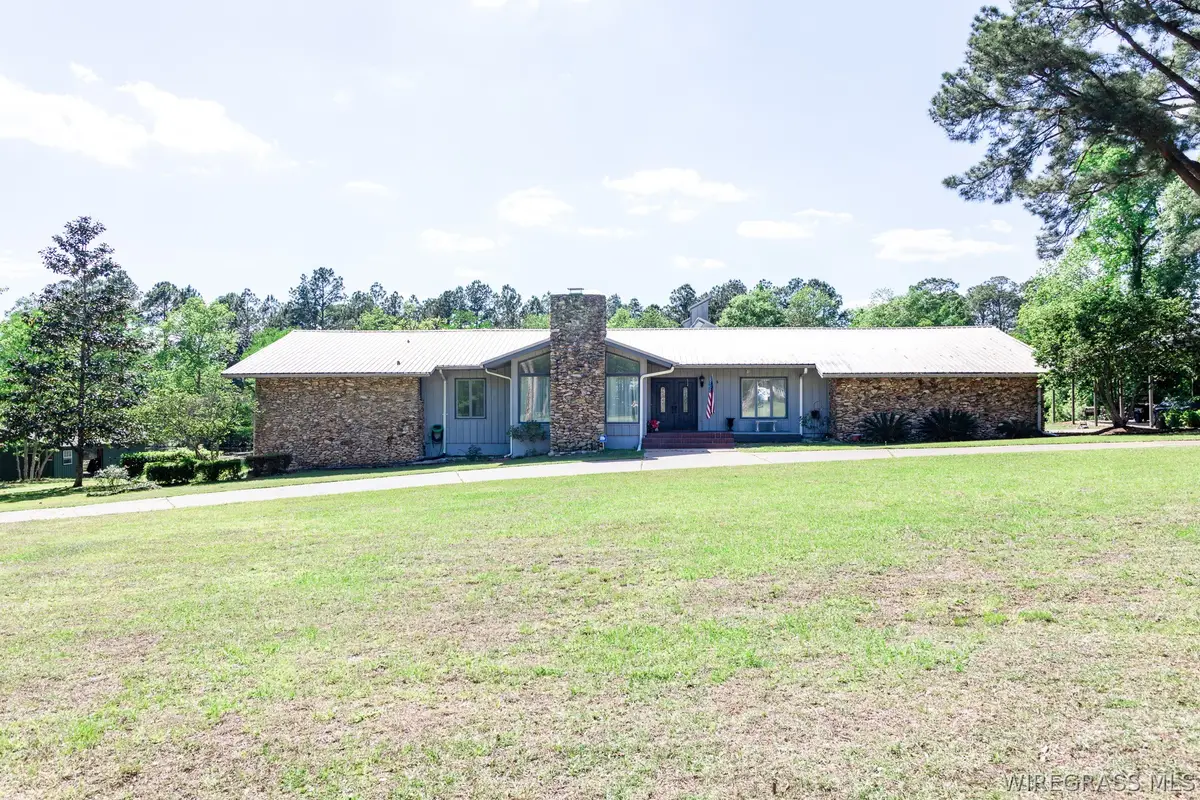 205 N Woodland Street, Geneva, AL 36340 - #1