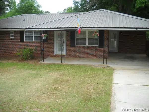 129 Glenwood Lane, Ozark, AL 36360